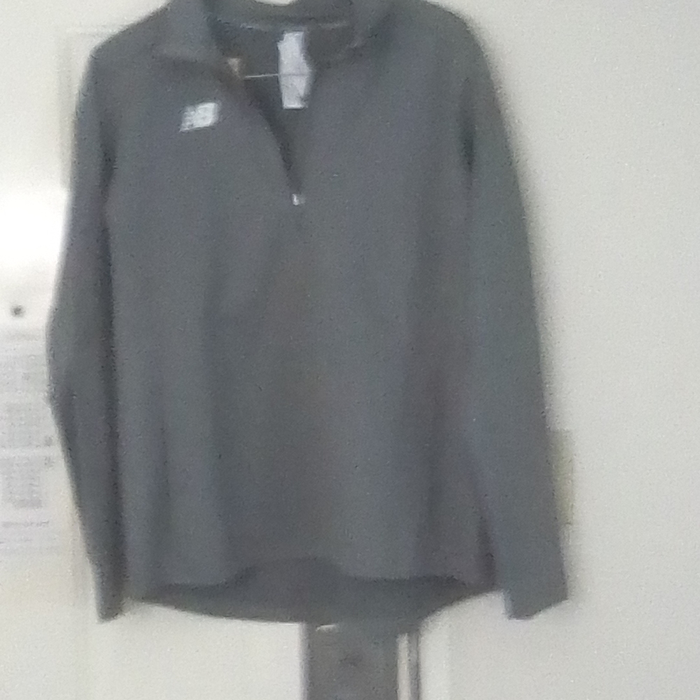 Grey New Balance Half Zip Pullover Size XL in Great Condition.